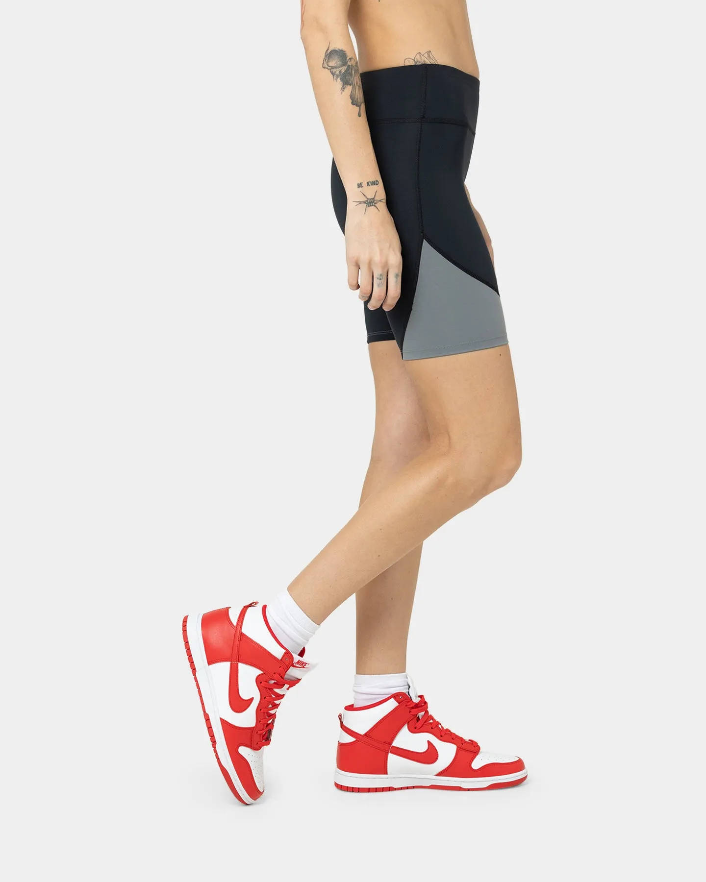 Jordan Women's Heritage Leg Shorts Black/Smoke Grey