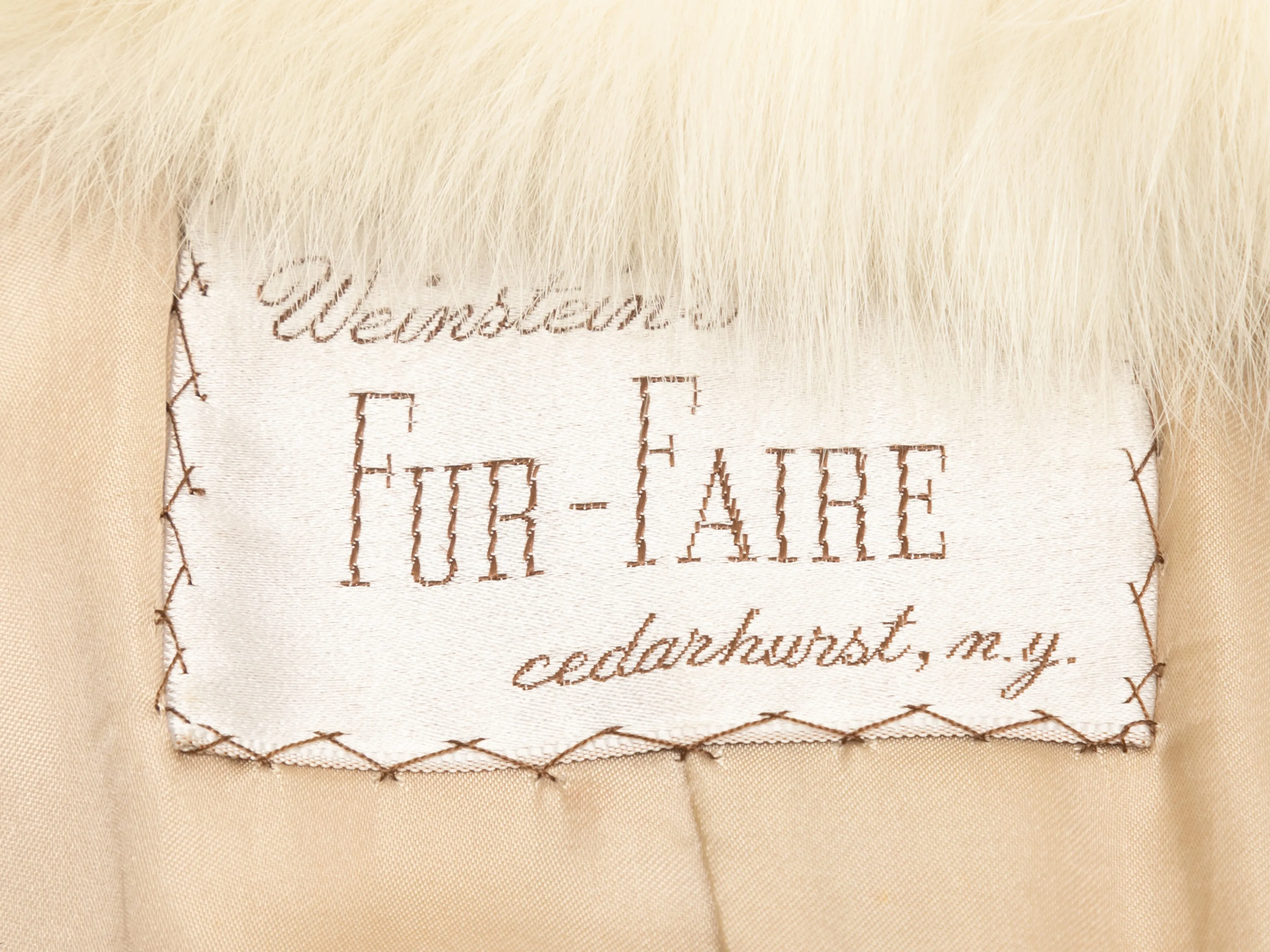 Vintage White Weinstein's Fur-Faire Fox Fur Coat Size US M